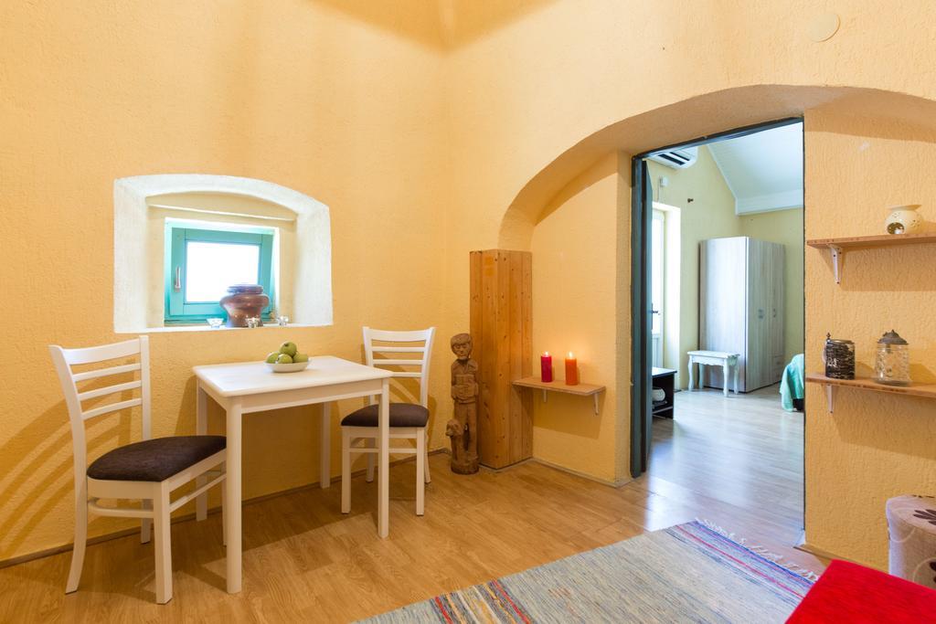 Yvonne Apartment Krk Town Exterior photo