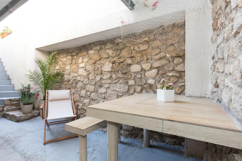 Yvonne Apartment Krk Town Exterior photo