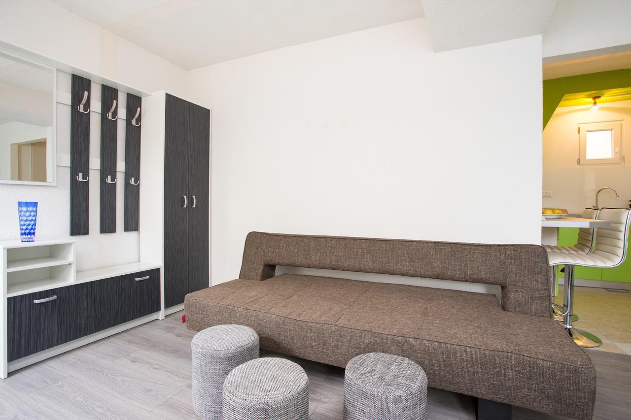 Yvonne Apartment Krk Town Exterior photo